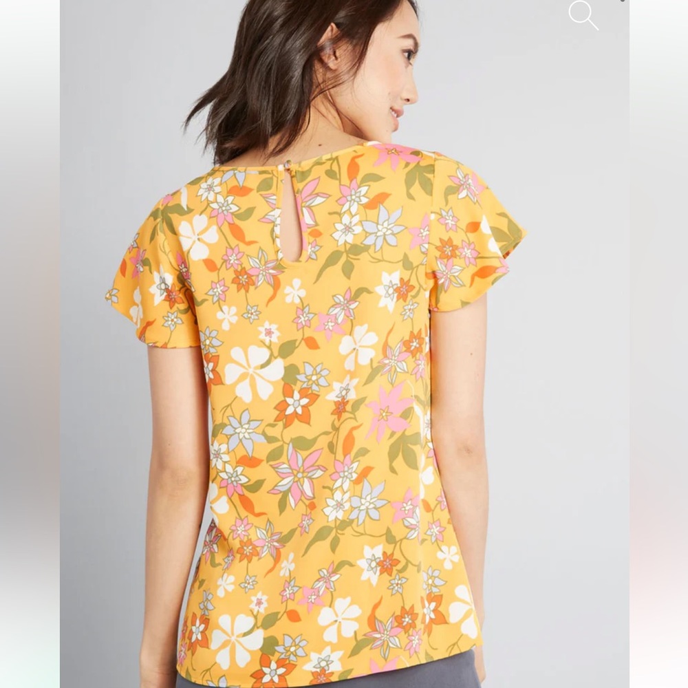 Floral blouse - Picture 3 of 4